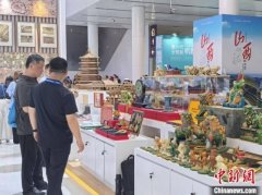 <b>西馆工做人员熊娟娟引见</b>