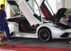 开家汽车美容店成为了一个很是有前景的贸易选